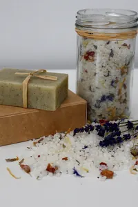 Lavanta Çiçekli Banyo Tuzu
