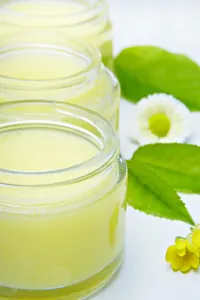 Shea Yağlı Besleyici Krem